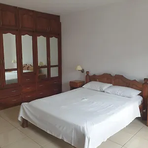 Palmont Commercial Self-catering - Apartamento Beau Vallon (Mahe)