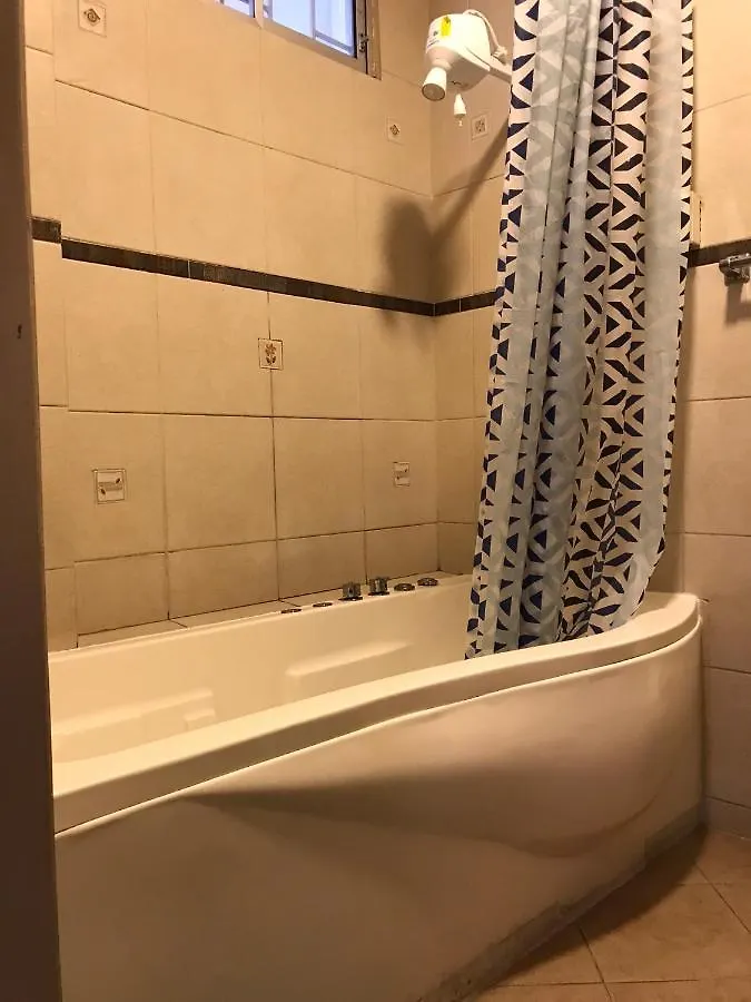 Suite #3 close Aeropuerto&Mall del sol Guayaquil Appartamento